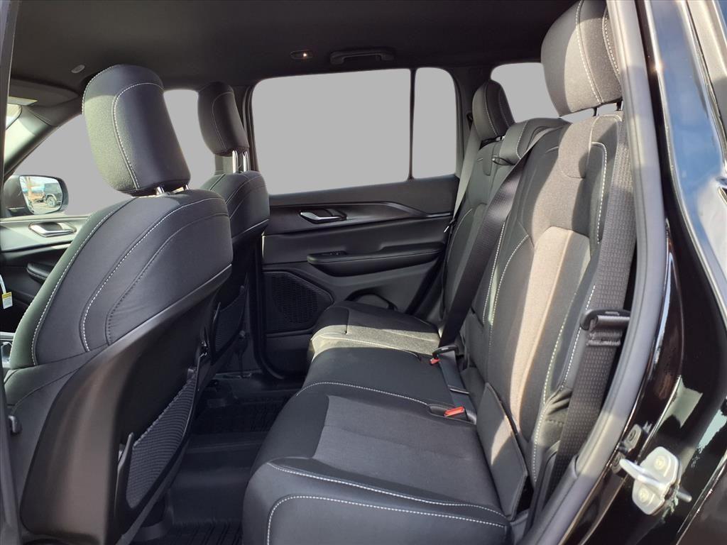 new 2025 Jeep Grand Cherokee car, priced at $32,448