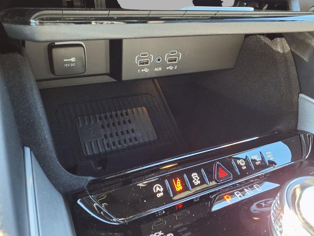 new 2026 Jeep Grand Wagoneer car, priced at $70,834