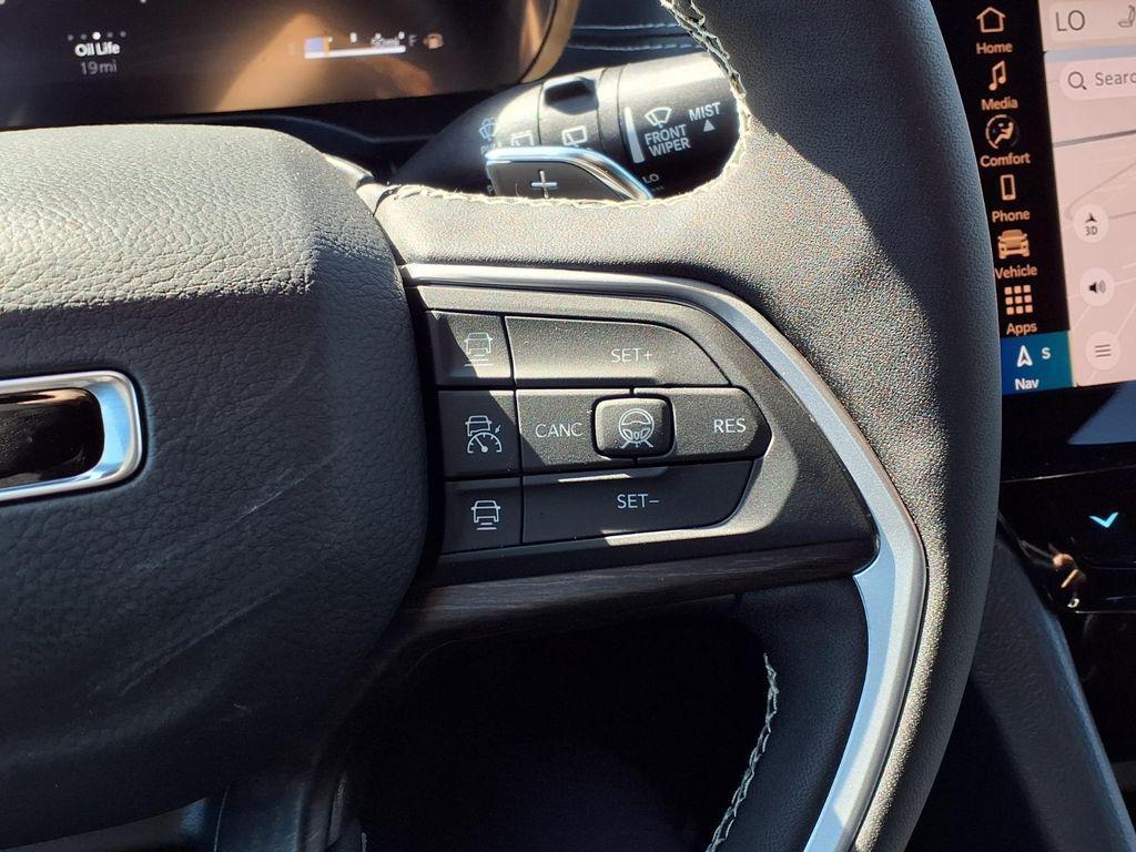 new 2026 Jeep Grand Cherokee car, priced at $44,524