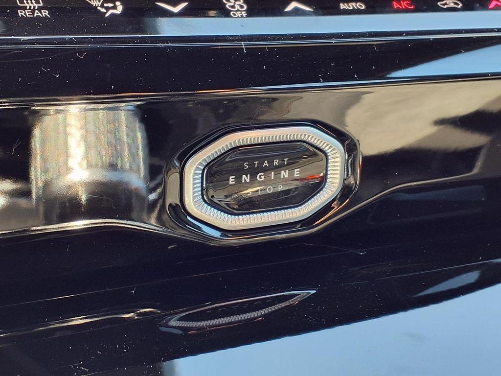 new 2026 Jeep Grand Cherokee car, priced at $44,524