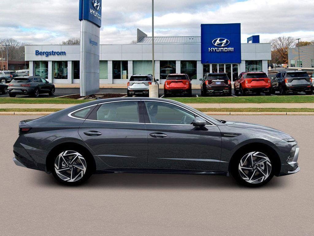 new 2026 Hyundai Sonata car, priced at $32,013