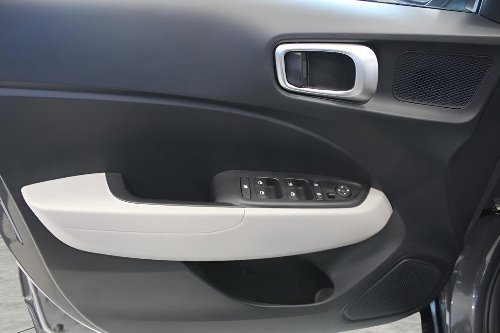 used 2025 Hyundai Venue car, priced at $22,274