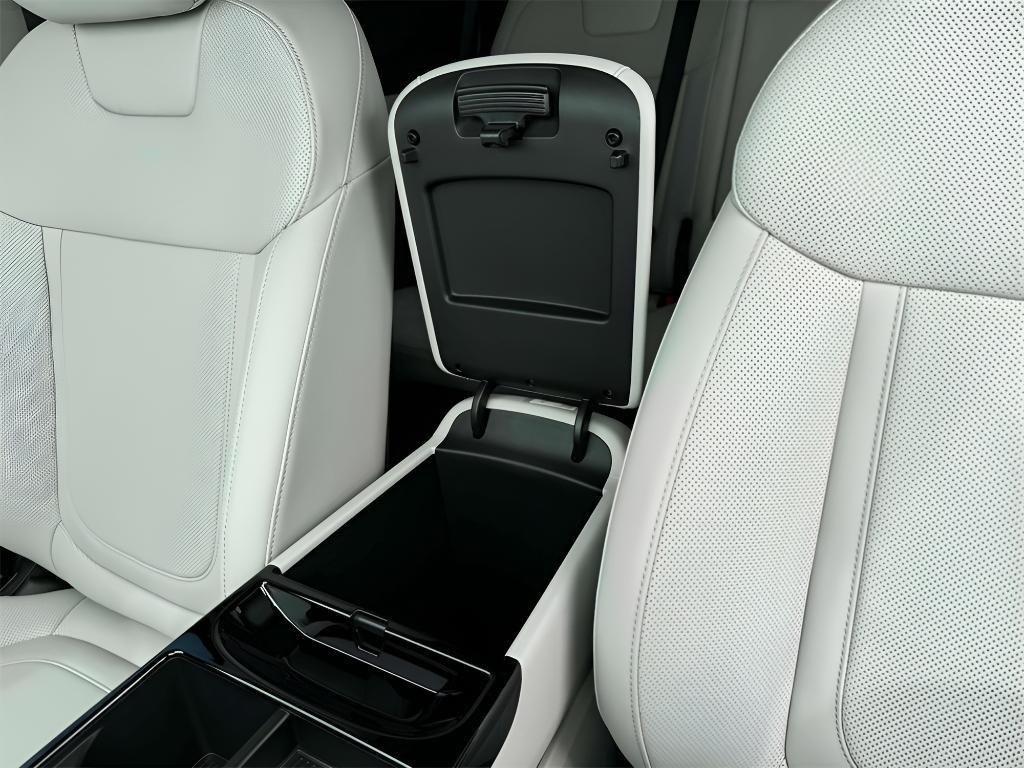 new 2025 Hyundai TUCSON Hybrid car, priced at $34,065