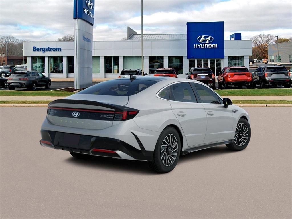 new 2026 Hyundai Sonata Hybrid car, priced at $39,311