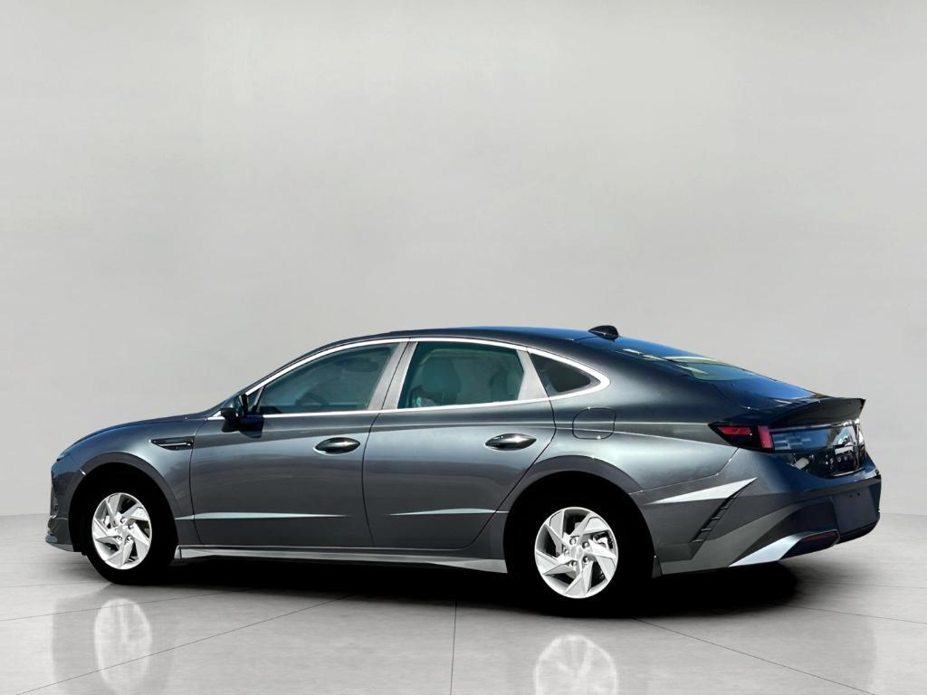 new 2025 Hyundai Sonata car, priced at $25,095