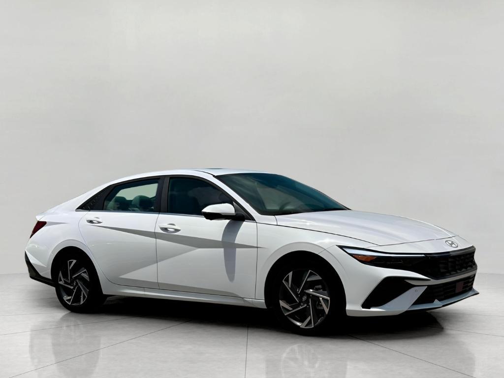 new 2025 Hyundai Elantra car, priced at $25,954
