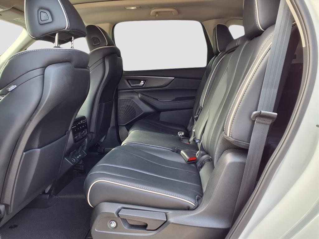 used 2024 Acura MDX car, priced at $41,599