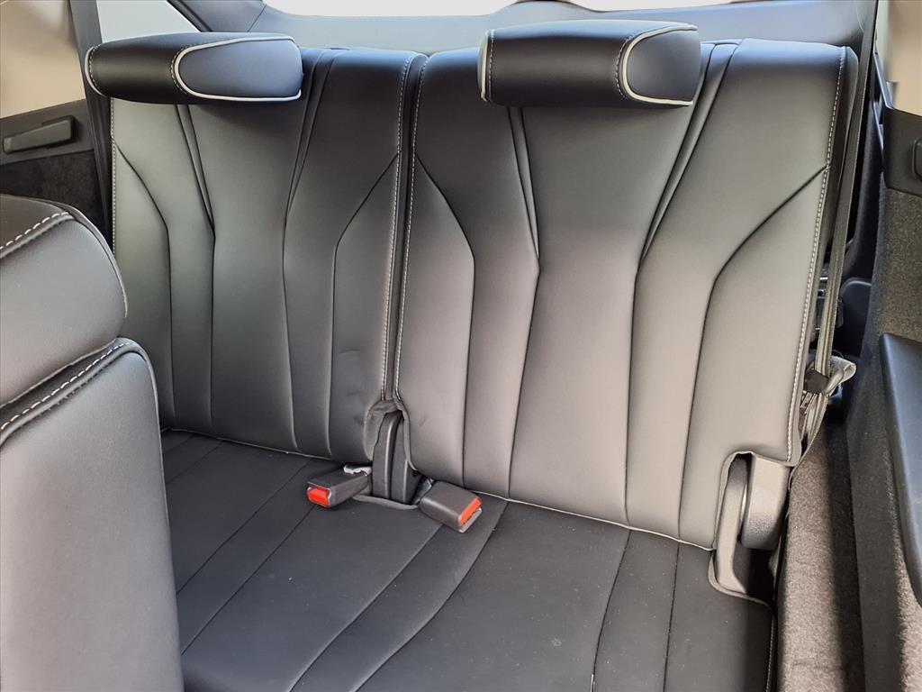 used 2024 Acura MDX car, priced at $41,599