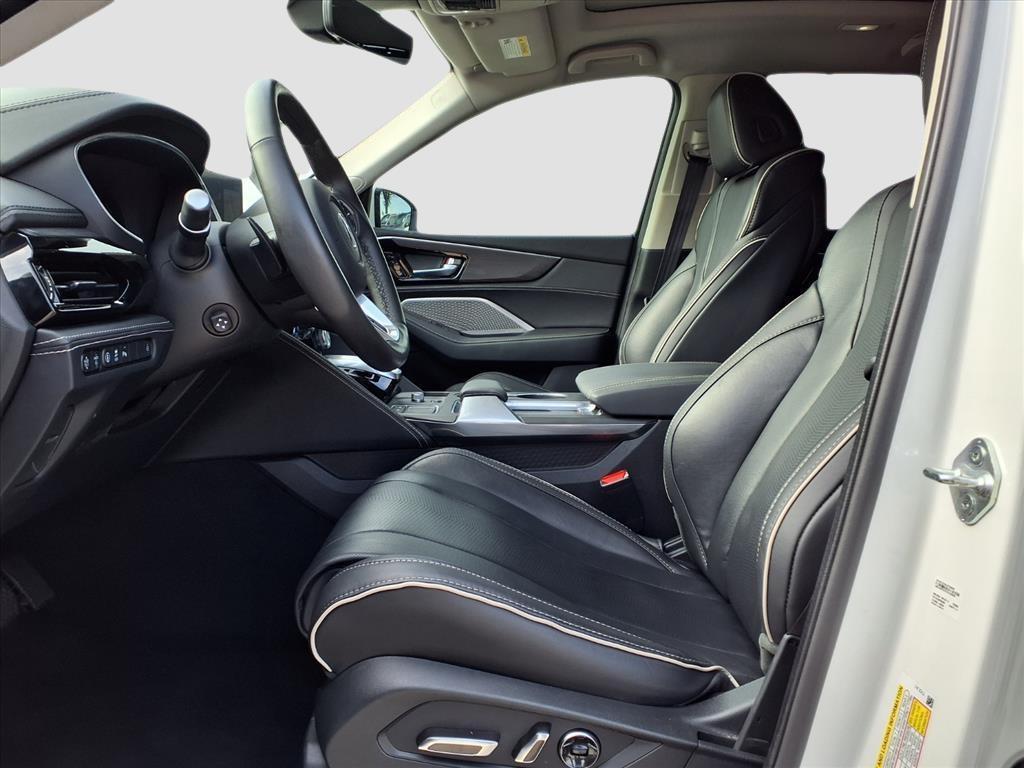 used 2024 Acura MDX car, priced at $41,599