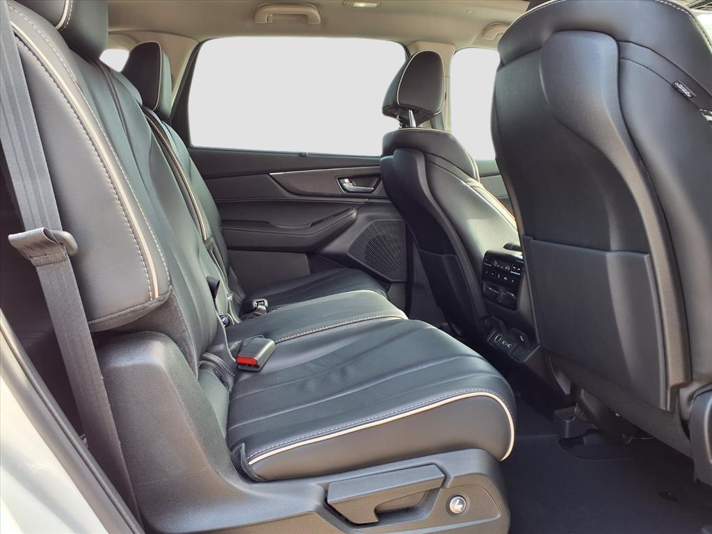 used 2024 Acura MDX car, priced at $41,599