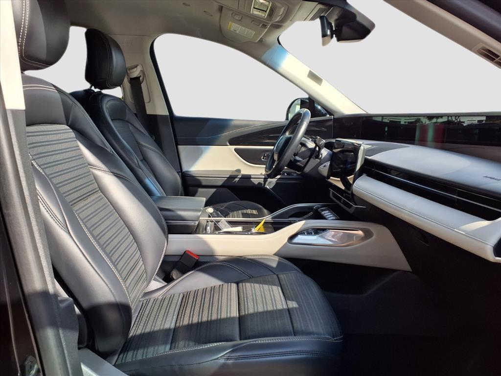 used 2024 Lincoln Nautilus car, priced at $46,790