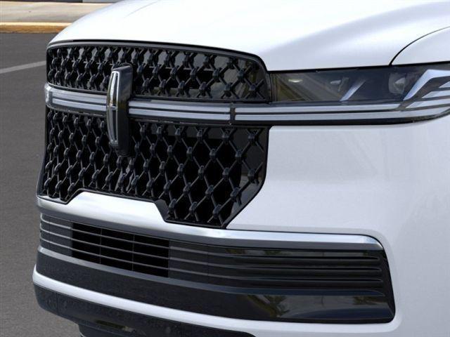 new 2025 Lincoln Navigator car, priced at $96,559