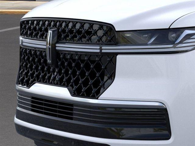 new 2025 Lincoln Navigator car, priced at $96,559