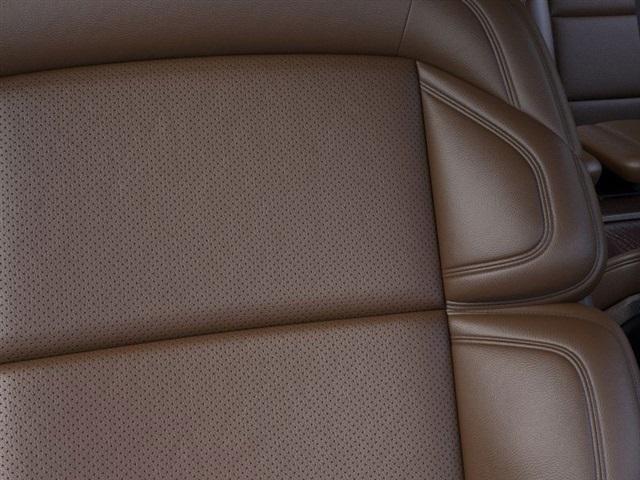 new 2025 Lincoln Navigator car, priced at $98,072