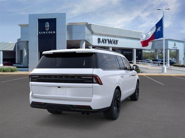 new 2025 Lincoln Navigator car, priced at $99,339