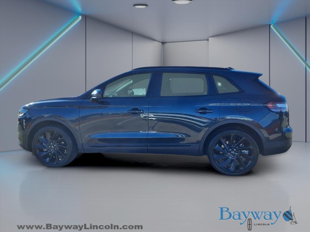 used 2022 Lincoln Nautilus car, priced at $30,594