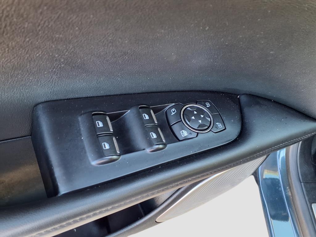 used 2022 Lincoln Nautilus car, priced at $30,594