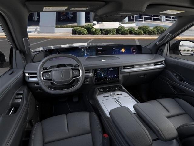 new 2025 Lincoln Navigator car, priced at $99,142
