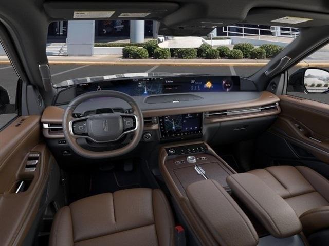 new 2025 Lincoln Navigator car, priced at $95,887