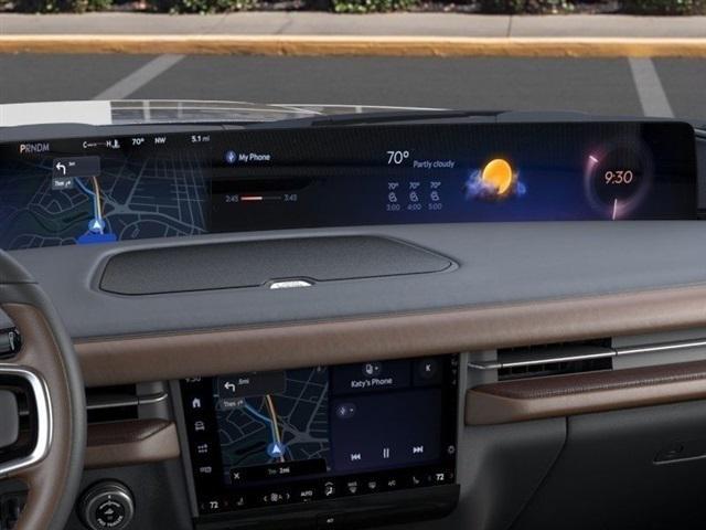 new 2025 Lincoln Navigator car, priced at $95,887