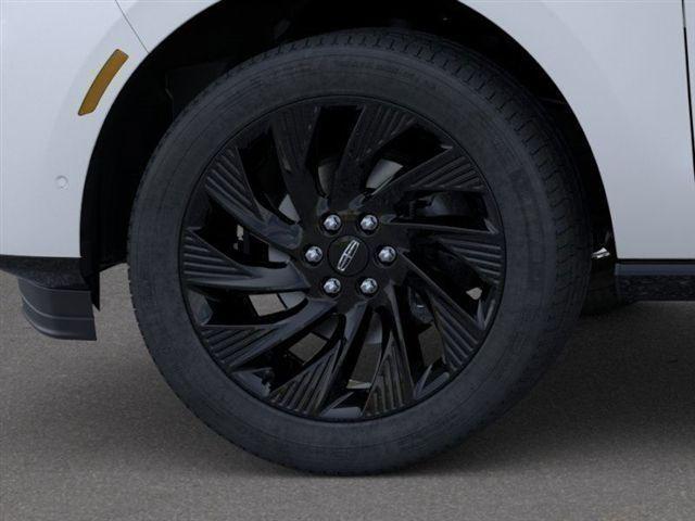 new 2025 Lincoln Navigator car, priced at $98,967