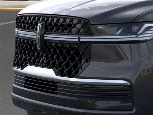 new 2025 Lincoln Navigator car, priced at $102,397