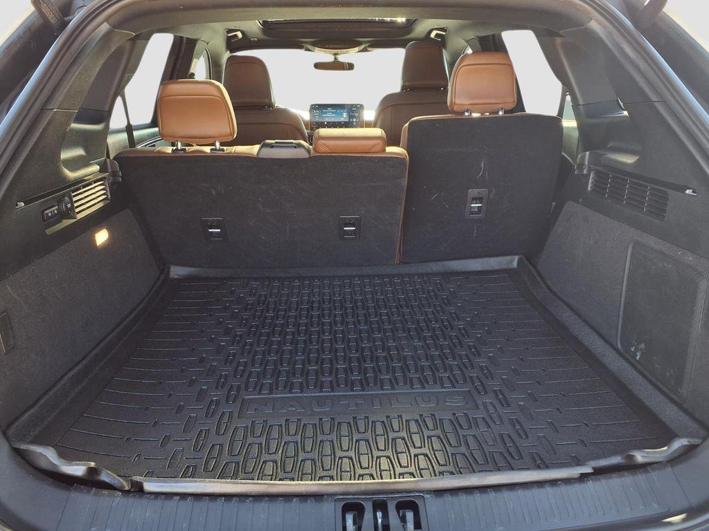 used 2023 Lincoln Nautilus car, priced at $34,722