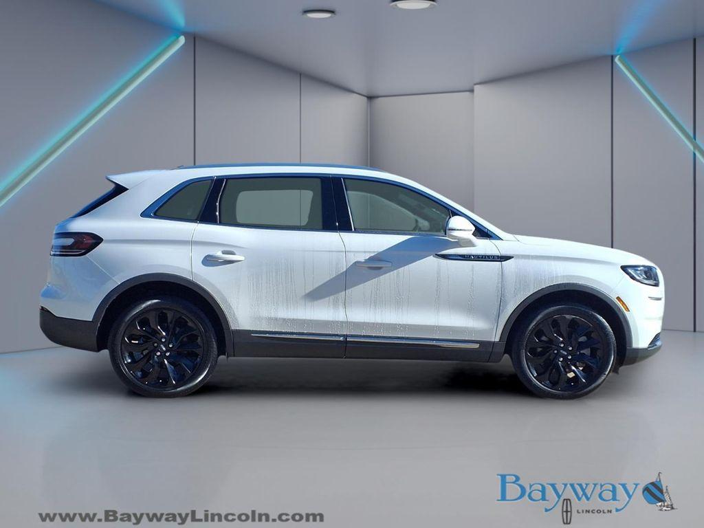 used 2023 Lincoln Nautilus car, priced at $34,722