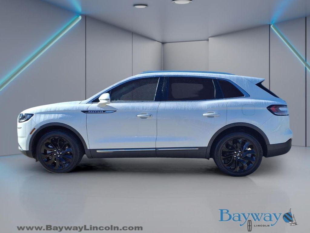 used 2023 Lincoln Nautilus car, priced at $34,722