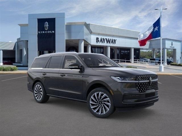 new 2025 Lincoln Navigator car, priced at $116,435