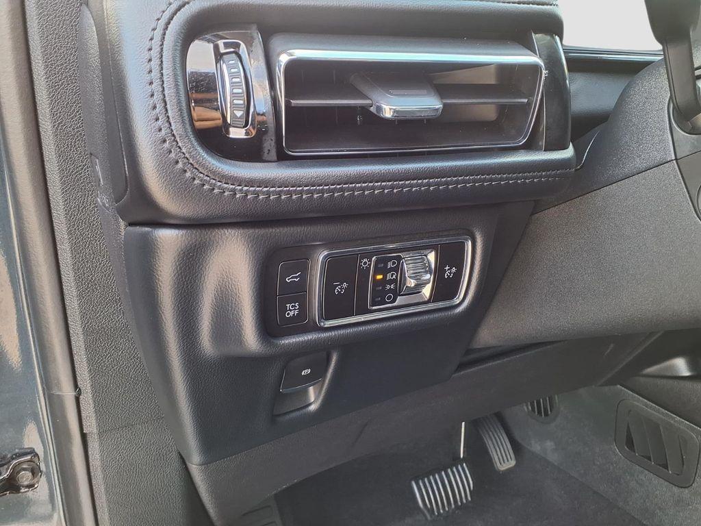 used 2023 Lincoln Nautilus car, priced at $36,422