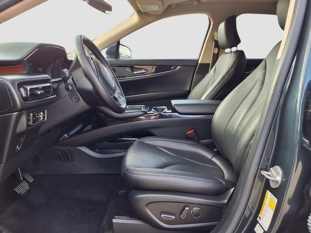 used 2023 Lincoln Nautilus car, priced at $36,422