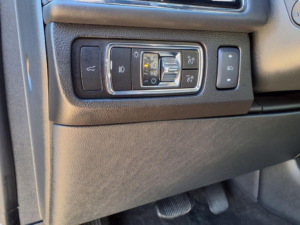 used 2023 Lincoln Navigator car, priced at $63,067