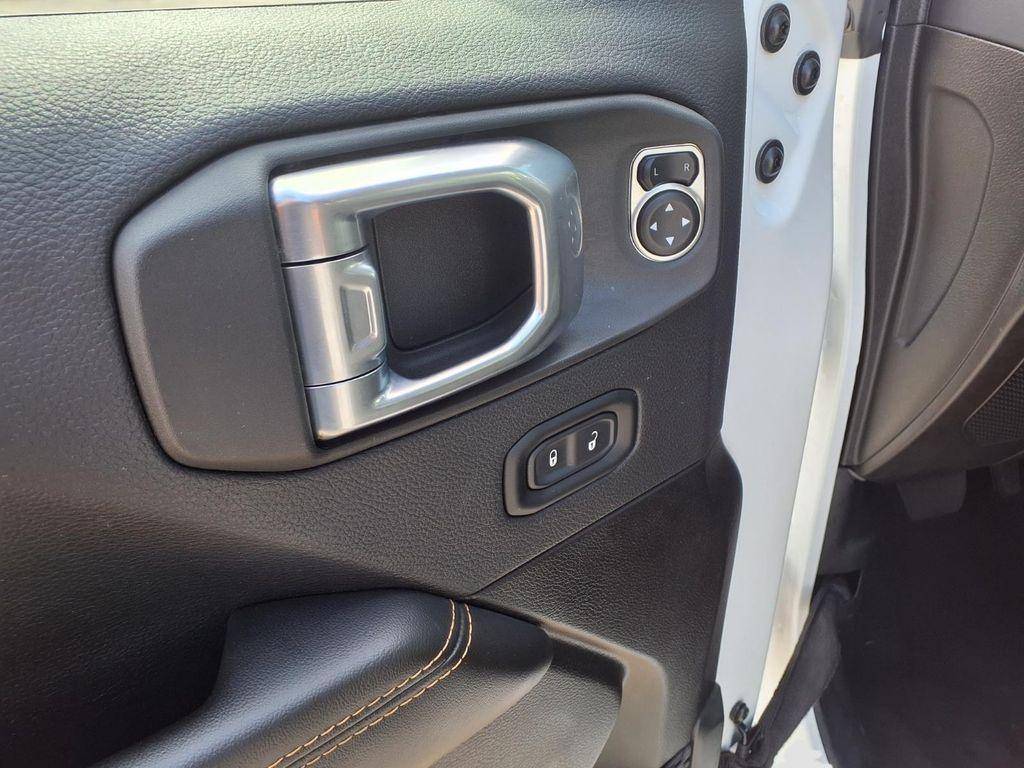 used 2025 Jeep Wrangler car, priced at $34,822