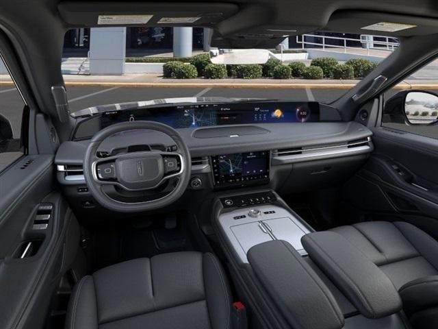 new 2025 Lincoln Navigator car, priced at $98,919