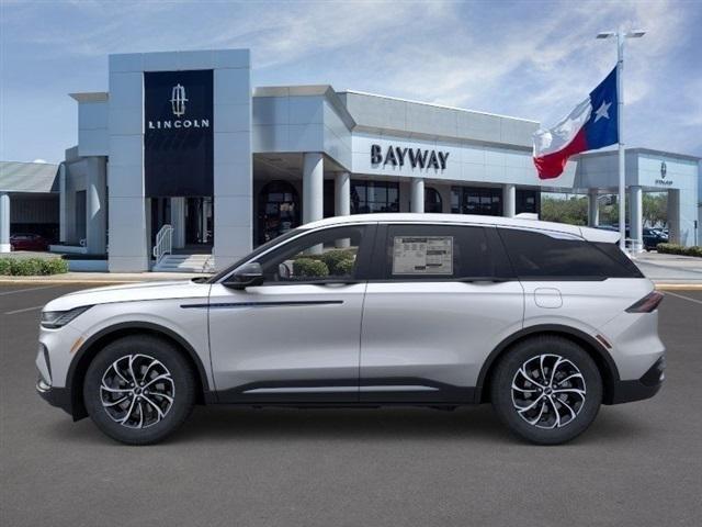 new 2026 Lincoln Nautilus car, priced at $53,054