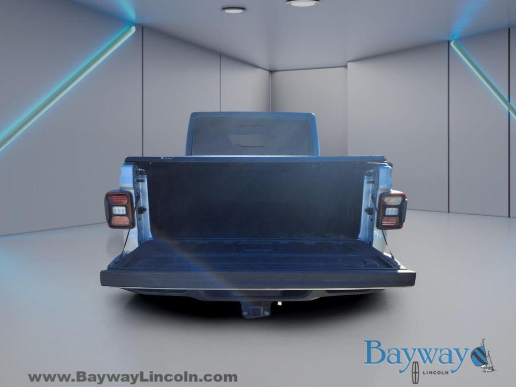 used 2024 Jeep Gladiator car, priced at $35,622