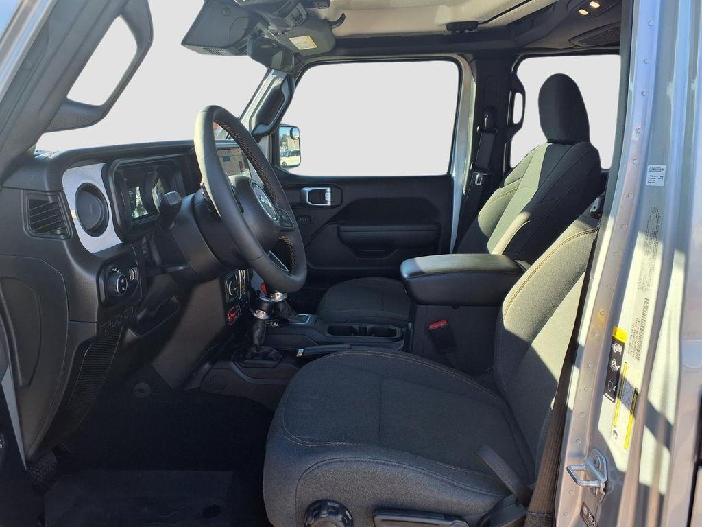 used 2024 Jeep Gladiator car, priced at $35,622