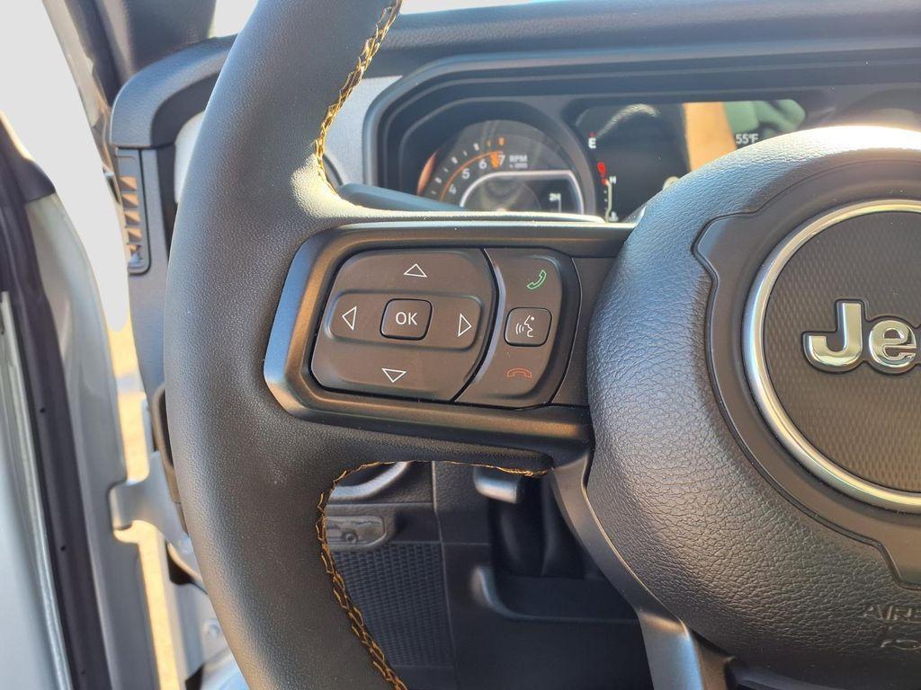 used 2024 Jeep Gladiator car, priced at $35,622