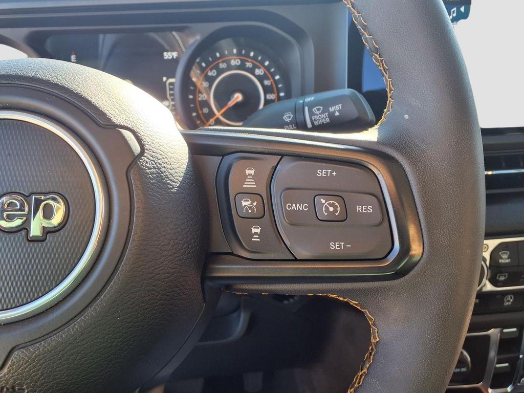 used 2024 Jeep Gladiator car, priced at $35,622