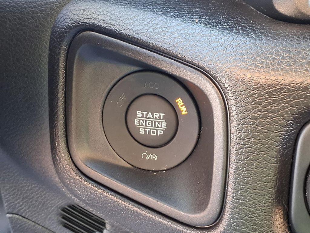 used 2024 Jeep Gladiator car, priced at $35,622