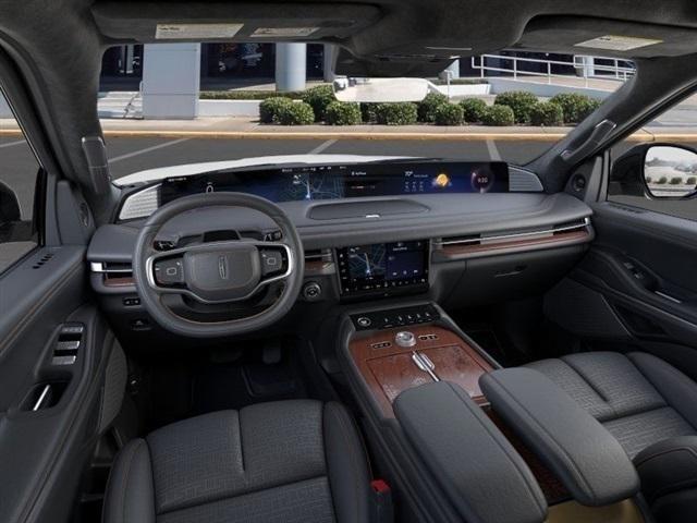 new 2025 Lincoln Navigator car, priced at $120,340
