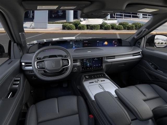 new 2025 Lincoln Navigator car, priced at $96,533