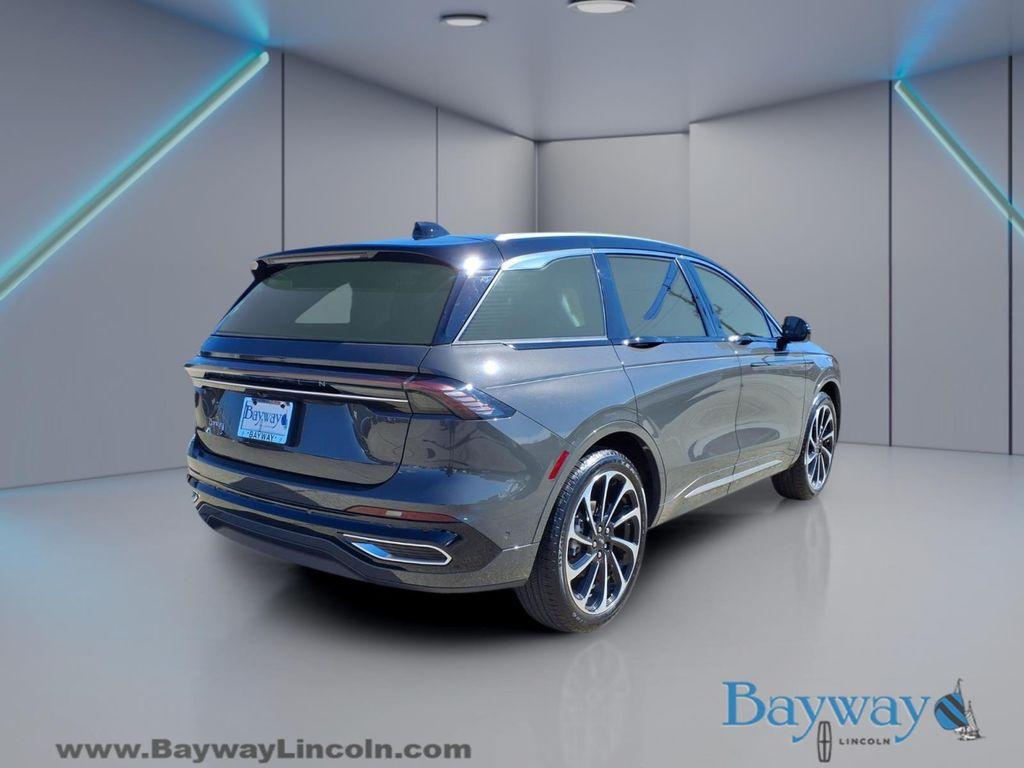 used 2024 Lincoln Nautilus car, priced at $55,052