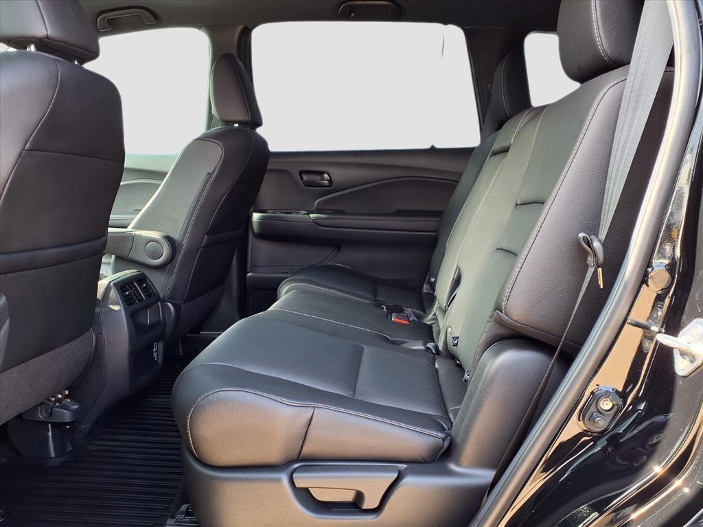 used 2022 Honda Passport car, priced at $29,231