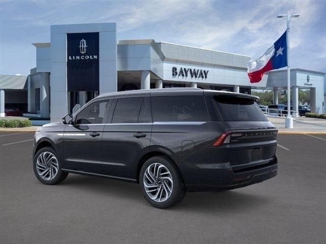 new 2025 Lincoln Navigator car, priced at $93,078