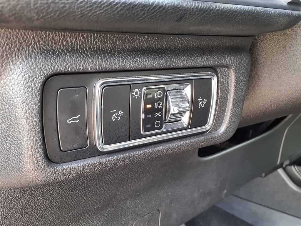 used 2024 Lincoln Corsair car, priced at $31,499