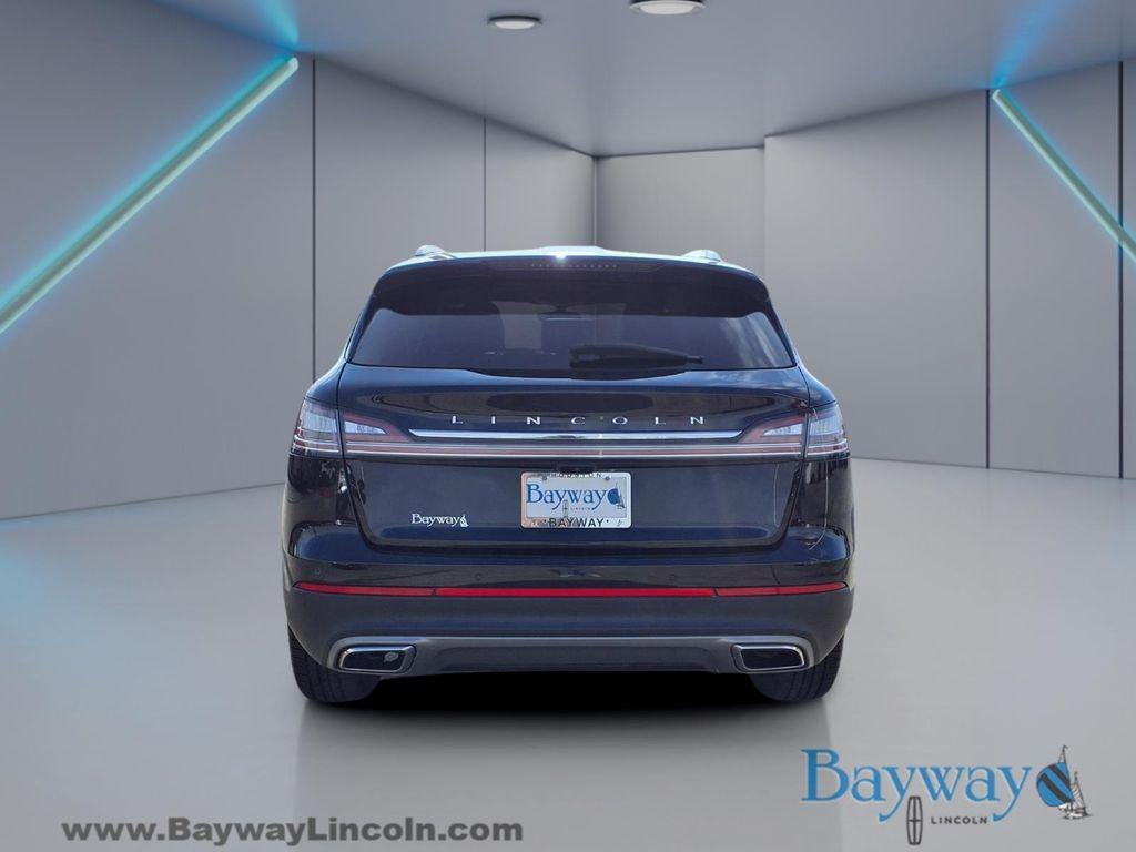 used 2022 Lincoln Nautilus car, priced at $27,094