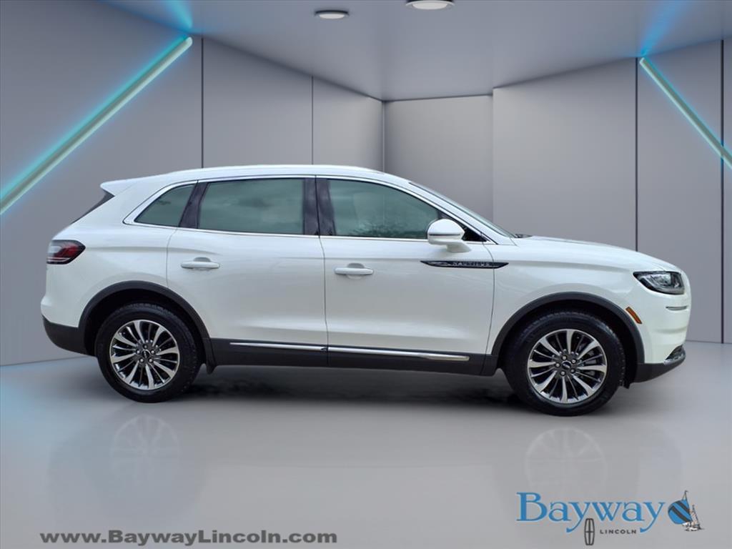 used 2022 Lincoln Nautilus car, priced at $26,242