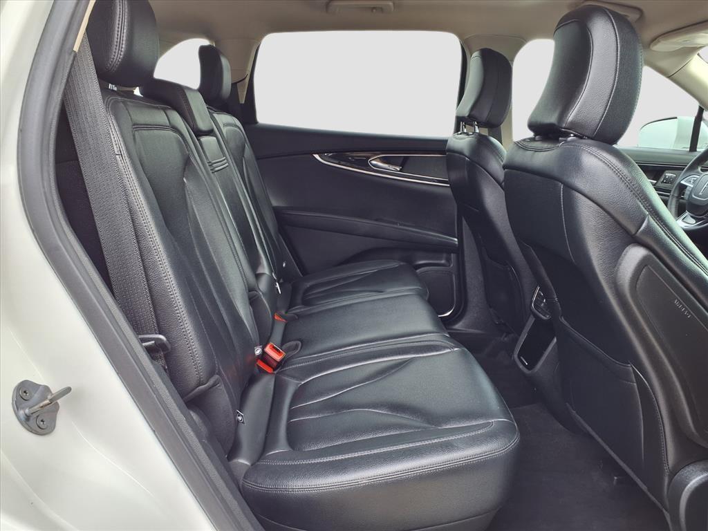 used 2022 Lincoln Nautilus car, priced at $26,242